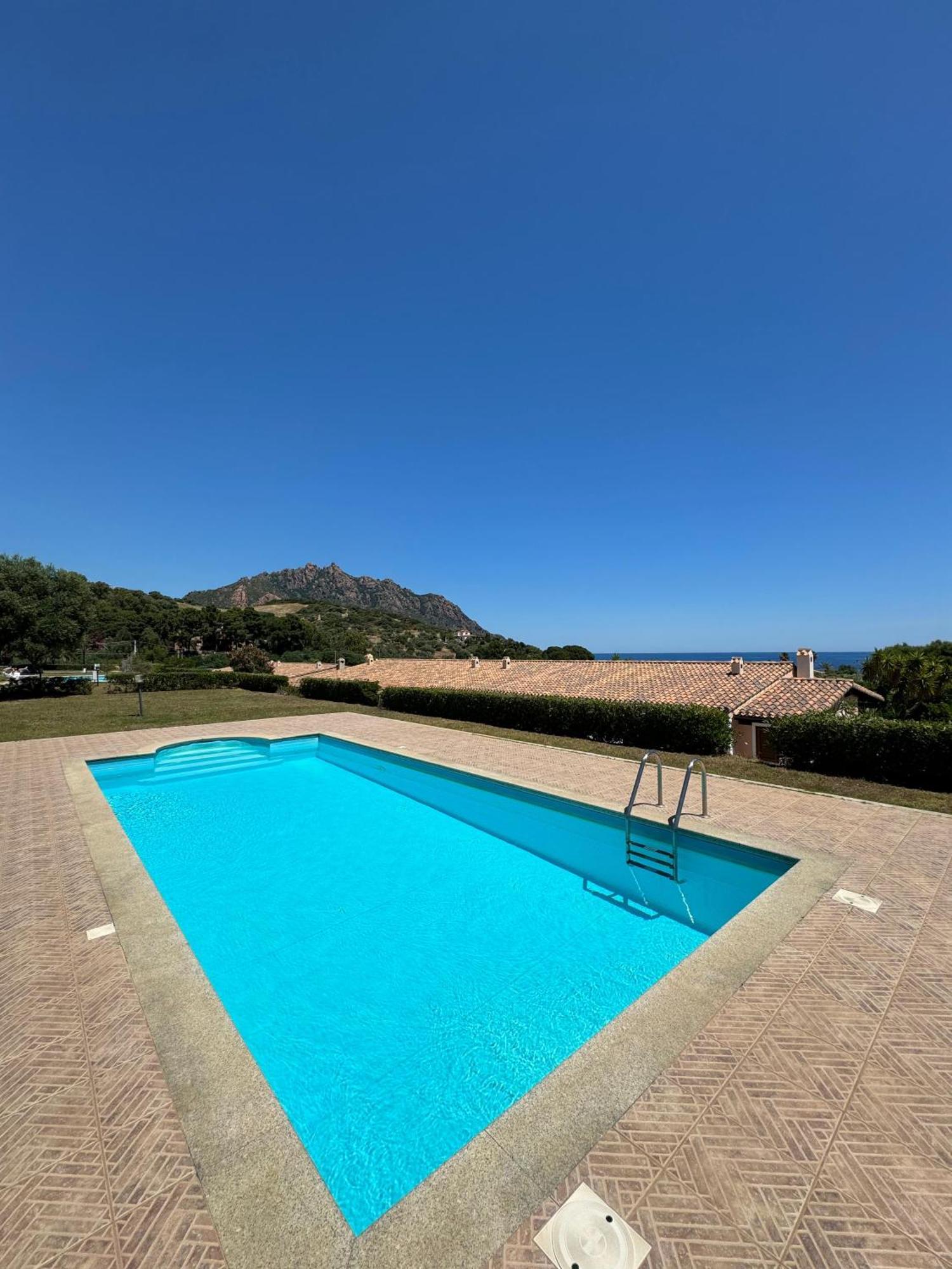 Casa Vacanze Con Piscina E Vista Mare Esclusiva Per Coppie E Famiglie, Relax E Tranquillita Tertenìa المظهر الخارجي الصورة
